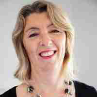 Dr. Nicky Hockly headshot